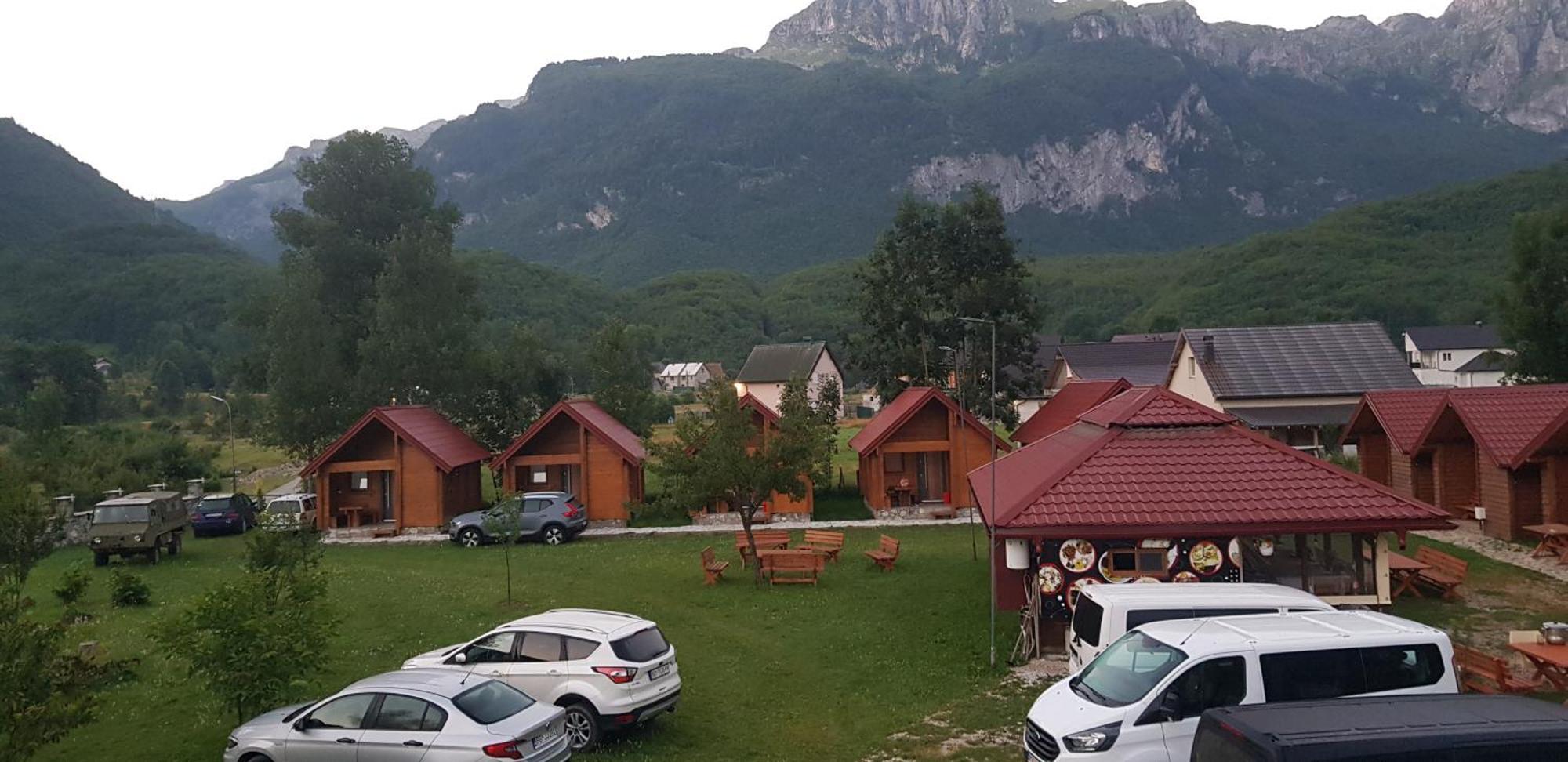 Prokletije Eko Katun Vusanje Brvnara *